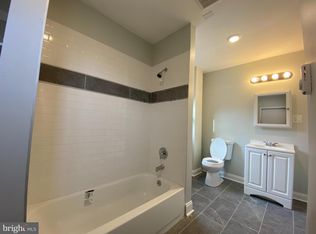 21 E Price St #2R, Philadelphia, PA 19144