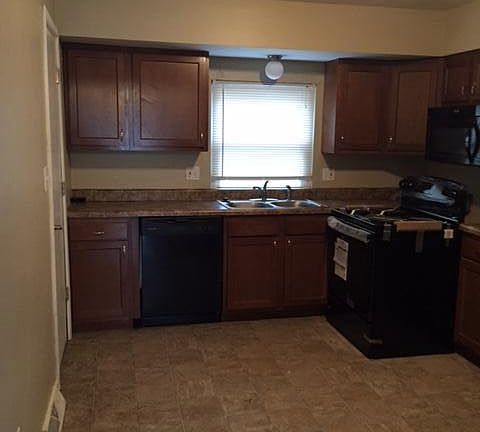 3rd image of 3733 Kinsey Dr