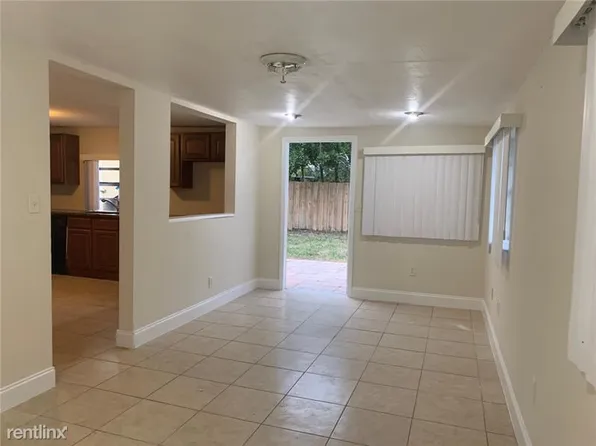 1624 NE 48th Ct, Pompano Beach, FL 33064