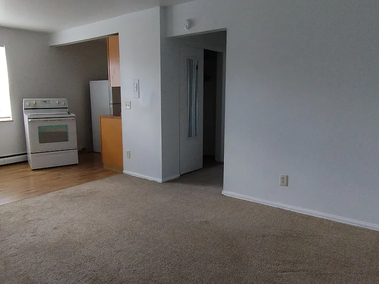 314 Dair Ave #4 — Photo 1