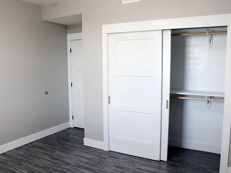 Prairie Heights Apartments — Photo 142