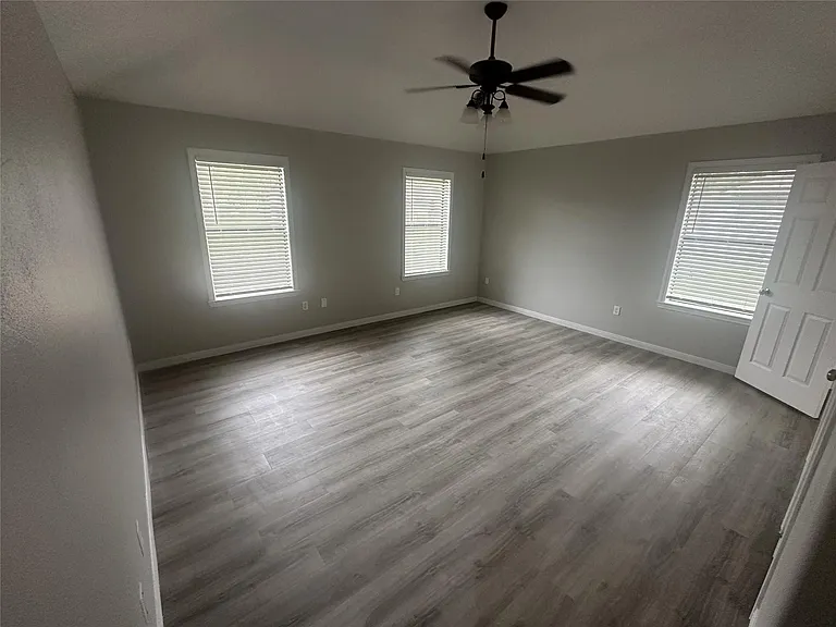 7210 Mikes St — Photo 14