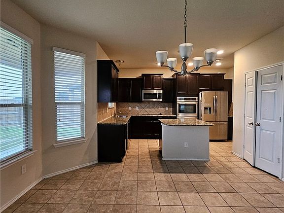 4th image of 4900 Katy Creek Ln