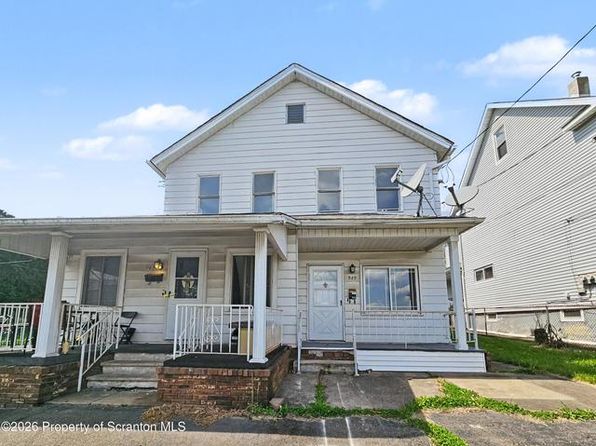 949 Carmalt St