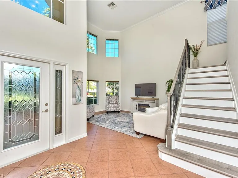 9051 Astonia Way — Photo 4