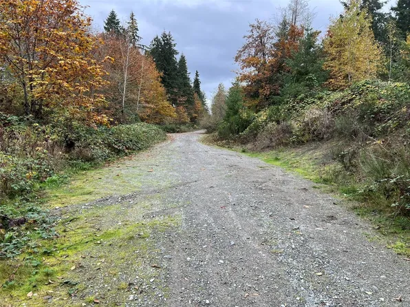 1825 Nairne Rd, Nanaimo, BC V9X 1M5