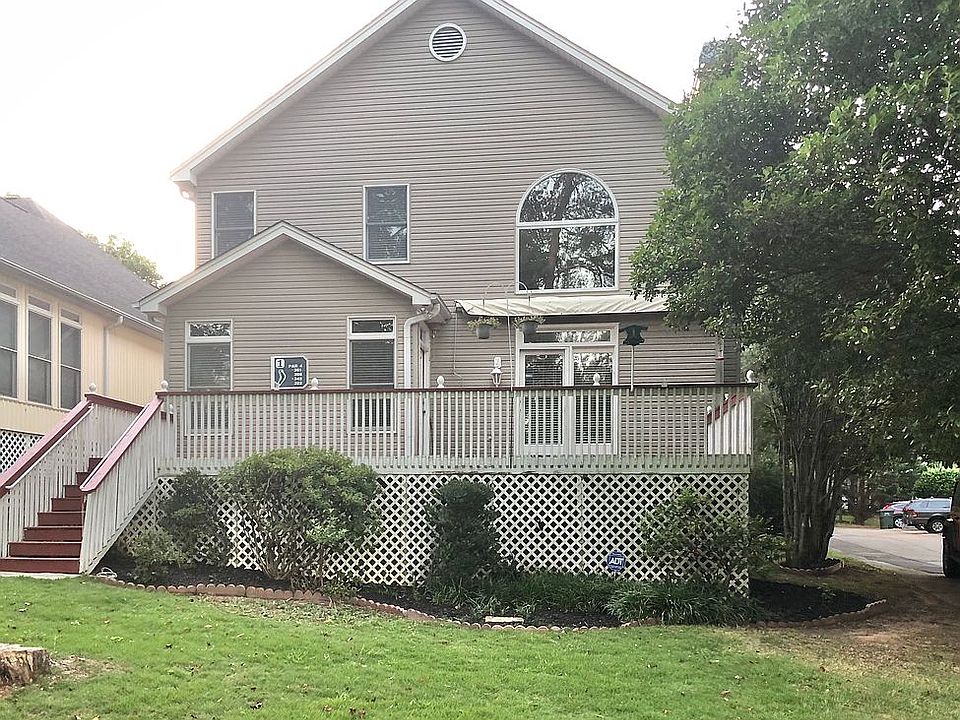 1st image of 114 Club House Ct