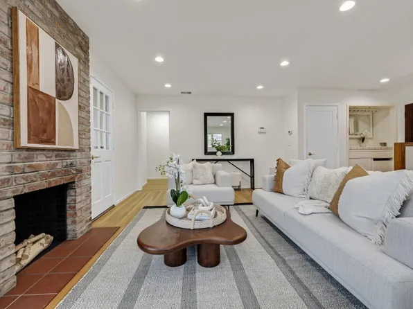 1094 Bermuda Dr, San Mateo, CA 94403