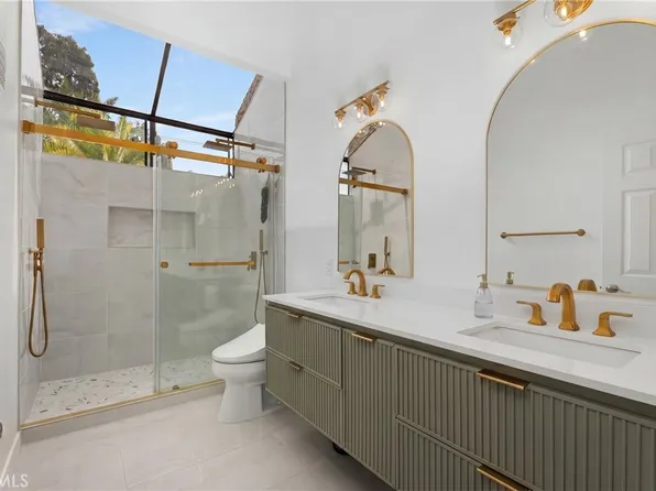 17172 Abalone Ln APT 211, Huntington Beach, CA 92649