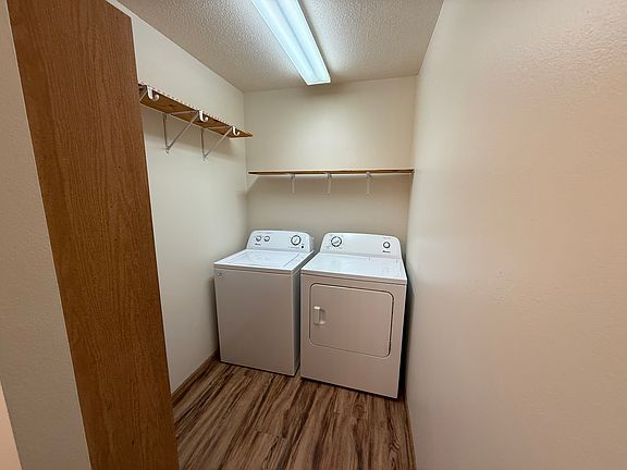 3rd image of 1120 Weather Ridge Rd #1