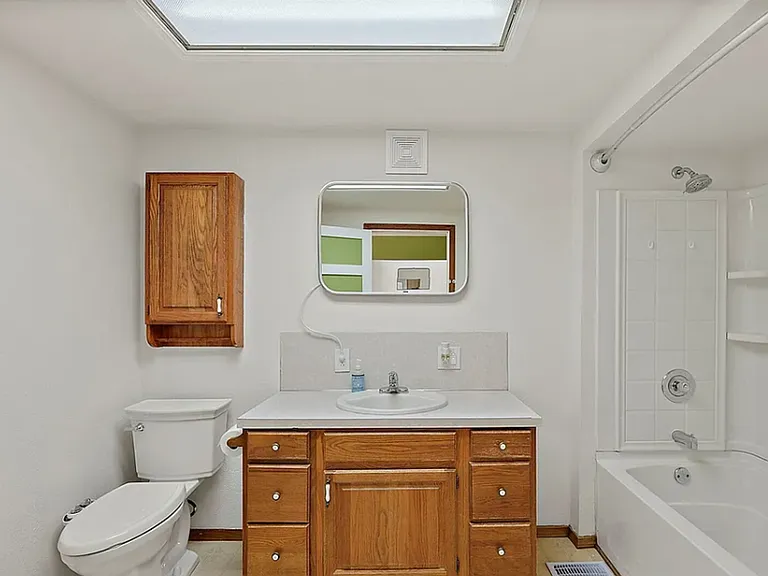 7640 Yakima Ave — Photo 15