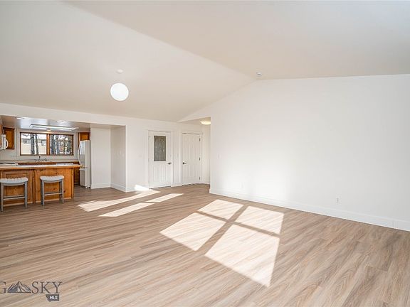 4th image of 510 Greenway Ave