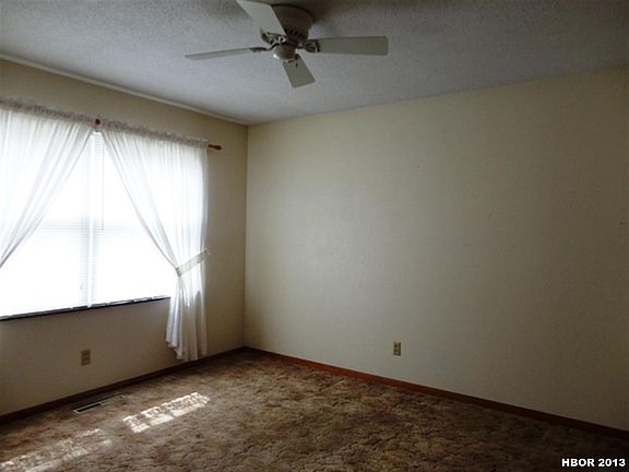 5th image of 805 W Bigelow Ave APT B