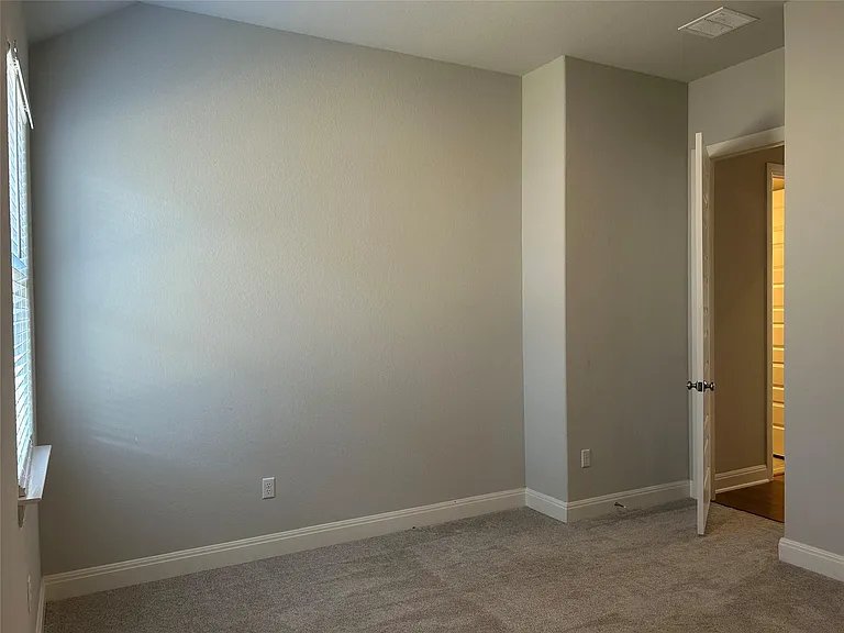 148 Kellogg Ln — Photo 27
