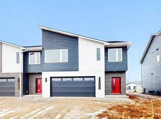 446 Aldon Cir, Green Bay, WI 54304