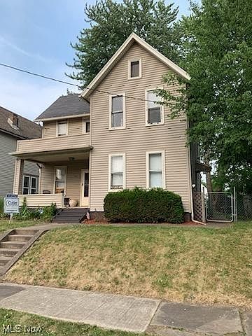 1st image of 922 Garfield Ave SW
