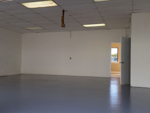 3rd image of 780 Mullet Rd Ste 130