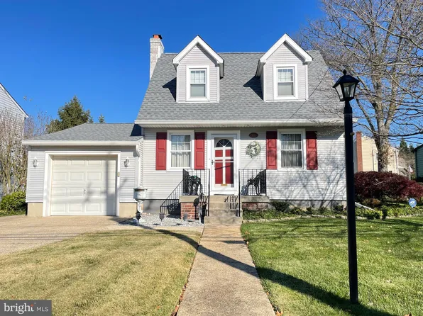 303 Hopkins Rd, Haddonfield, NJ 08033