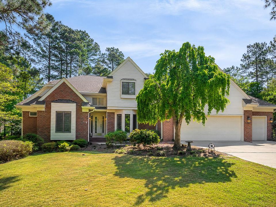 1st image of 205 Red Oak Ln