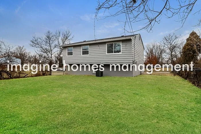 11705 Elkwood Dr — Photo 12