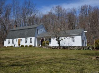 128 Munn Rd, Southbury, CT 06488