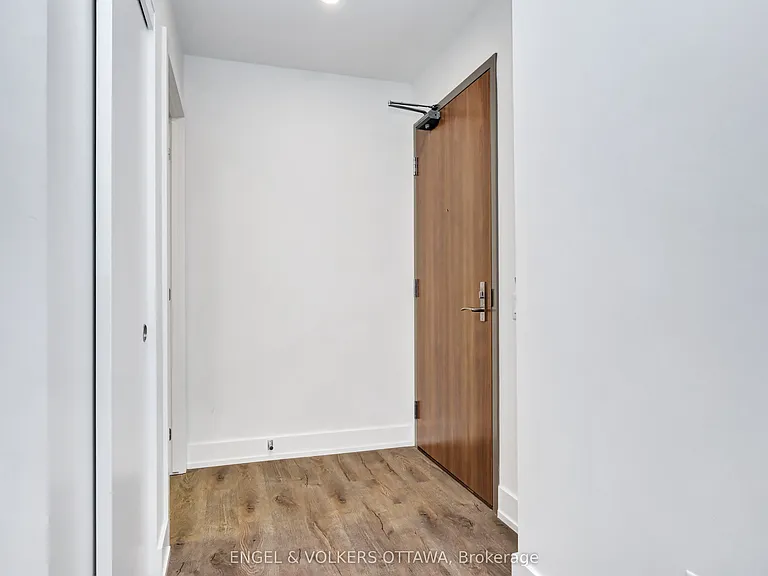 280 Crichton St #105 — Photo 7