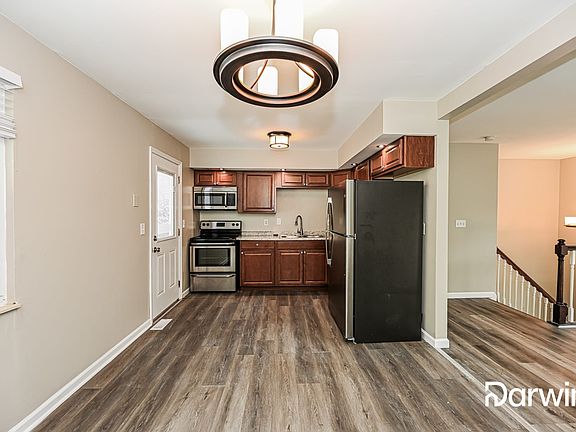 3rd image of 11948 Wincanton Dr
