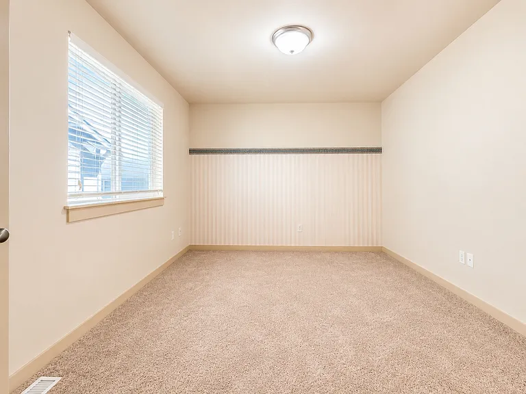 18626 37th Dr SE — Photo 30