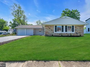 50 Gamewell Ln, Willingboro, NJ 08046