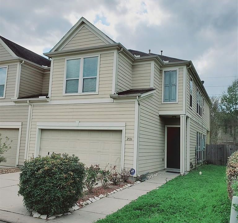 1st image of 2926 Hebert Trail Dr