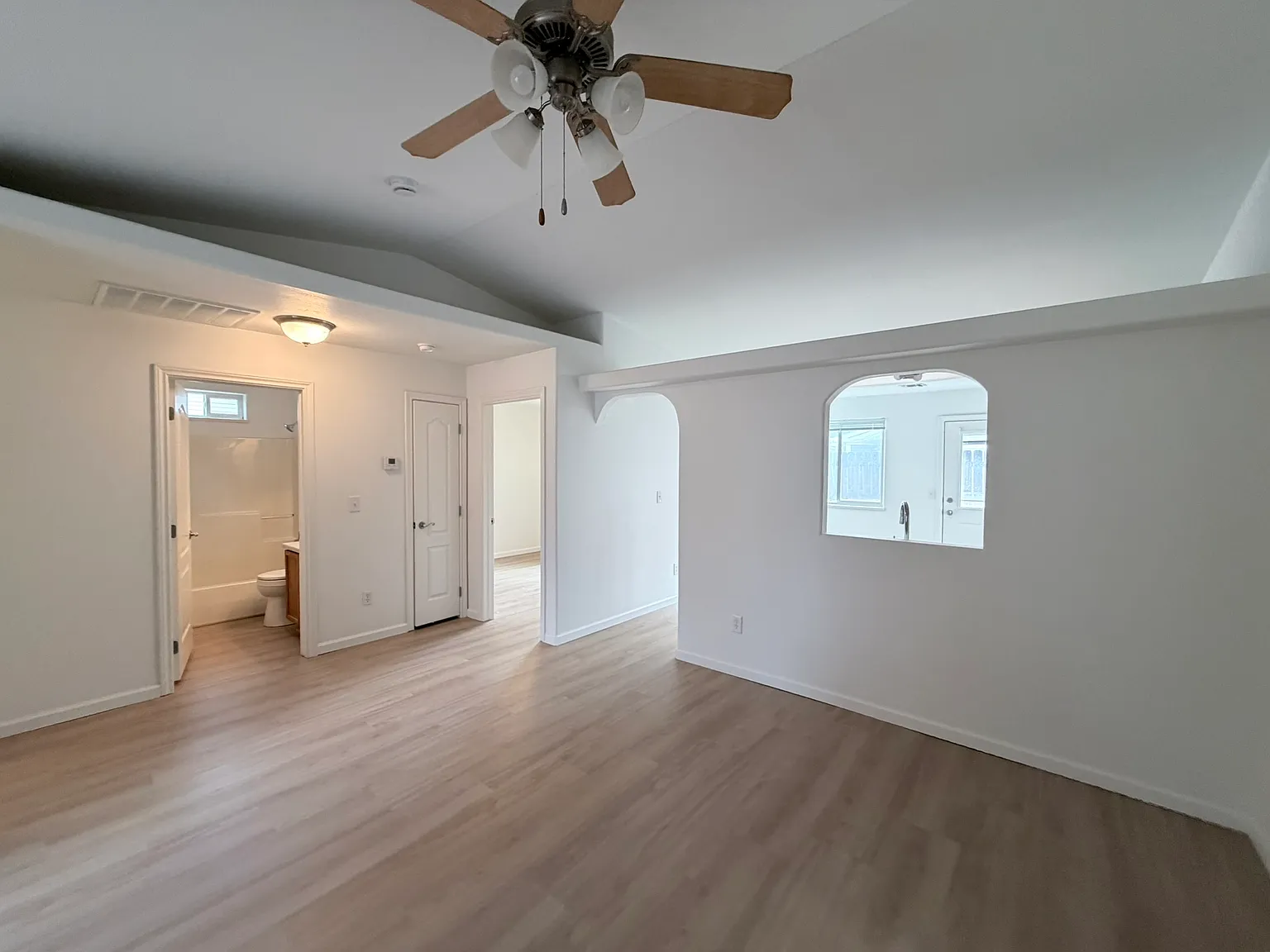 484 Ridge Lane - 1 — Photo 4