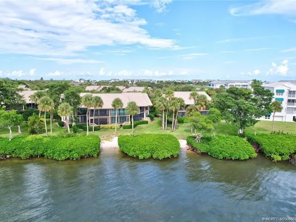248 NE Edgewater Dr, Stuart, FL 34996