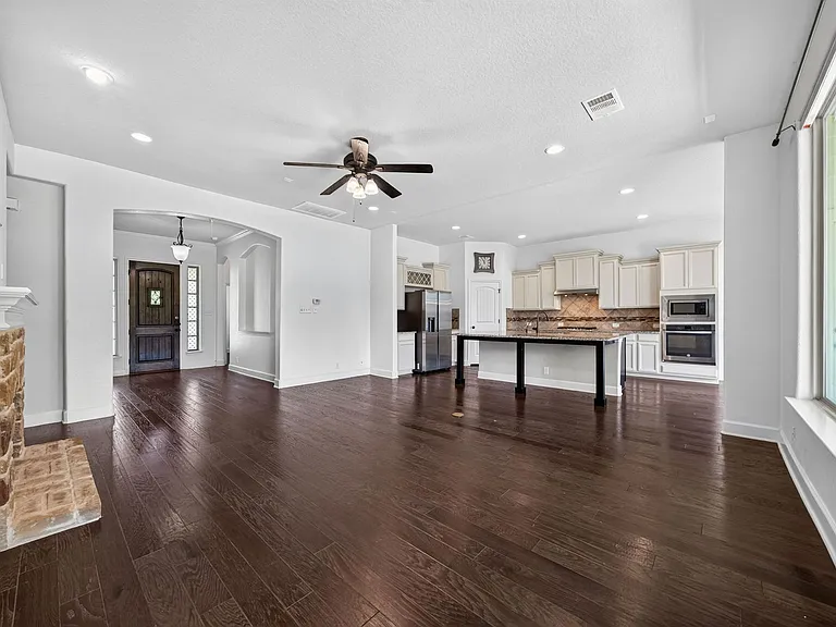 219 Woods Of Boerne Blvd — Photo 7