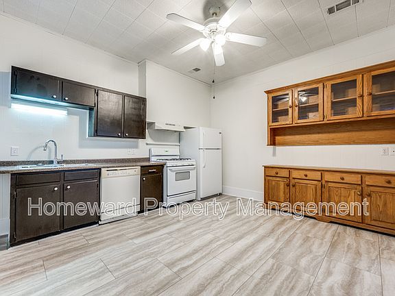 4th image of 904 W Hickory St #A