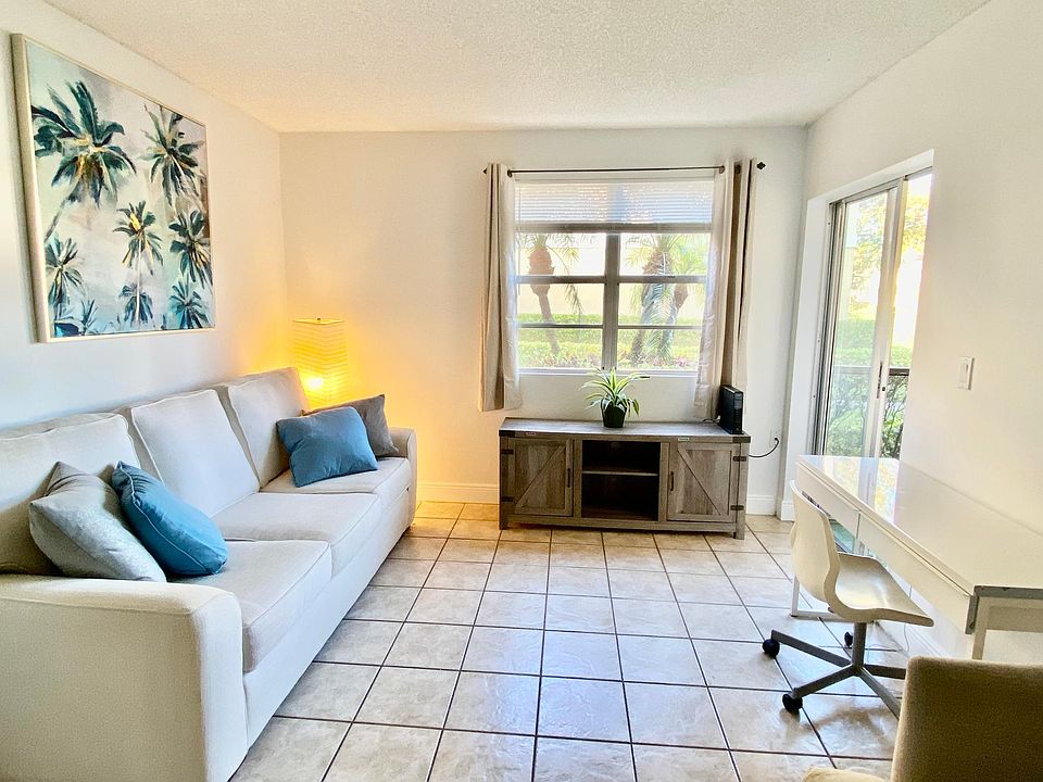 1st image of 1247 SW 46th Ave APT 1311