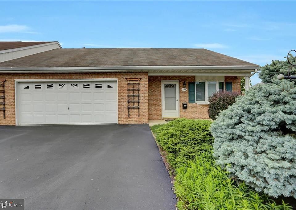 1st image of 238 Winding Oak Dr