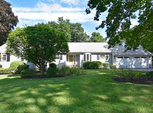 100 Macy Rd, Briarcliff Manor, NY 10510