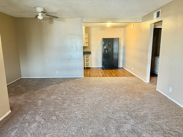 2040 W Avenue K #13 — Photo 7