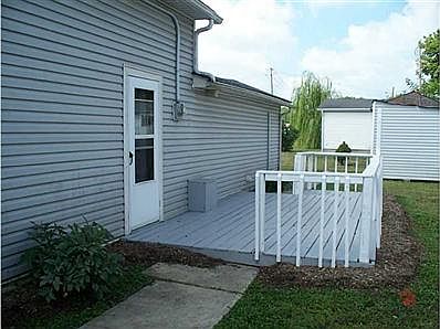 2nd image of 502 W 1st St