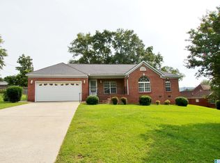 1729 Patch Pl, Anniston, AL 36201