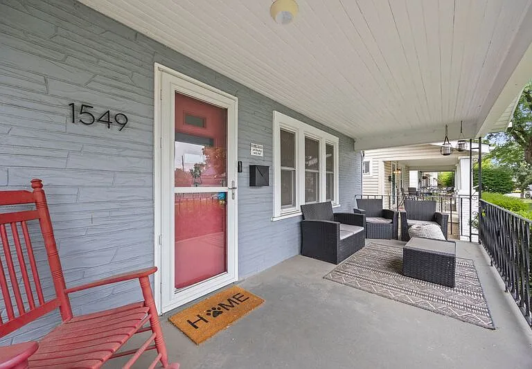1549 Meadow Rd — Photo 3
