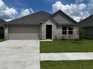 109 Romain Picard Dr, Maurice, LA 70555
