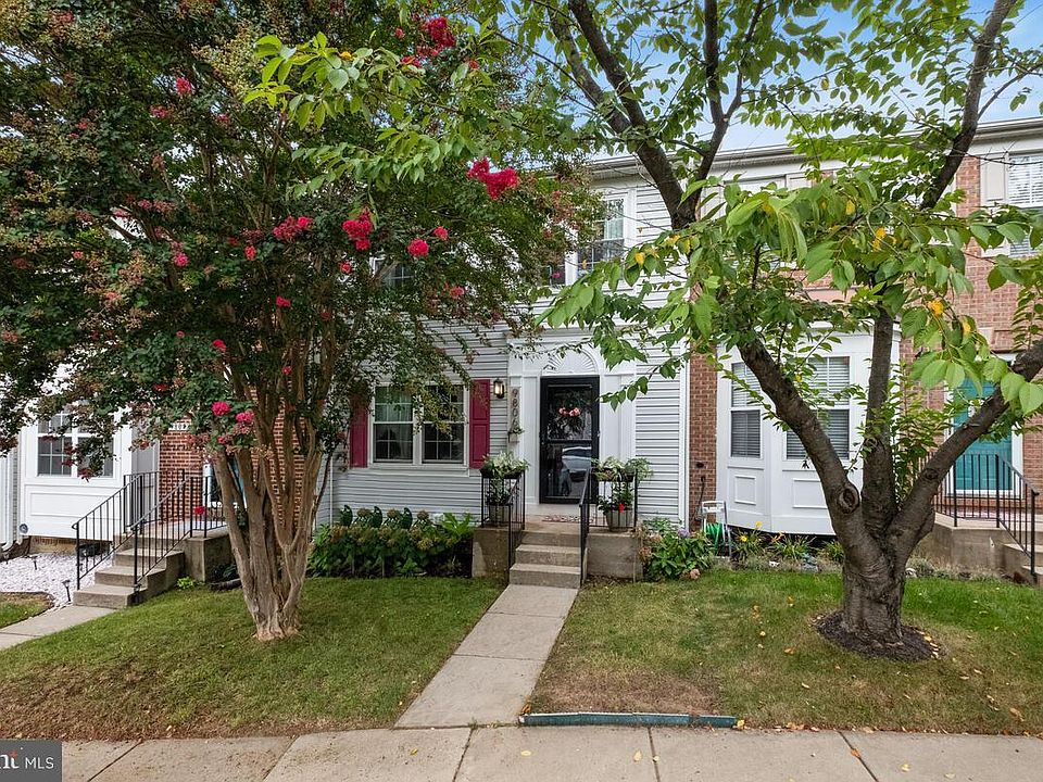 1st image of 9806 Royal Commerce Pl