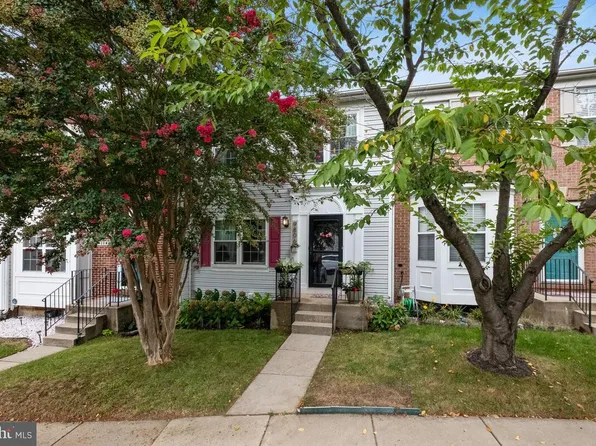 9806 Royal Commerce Pl, Upper Marlboro, MD 20774