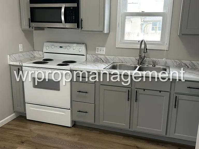 2518-2520 Dean Rd — Photo 7