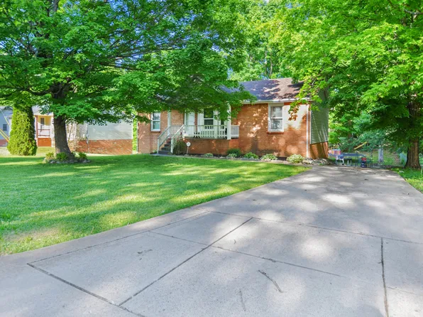 1707 Setter Rd, Clarksville, TN 37042