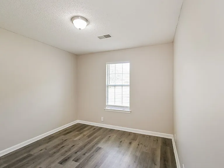 6955 Gallop Dr — Photo 14