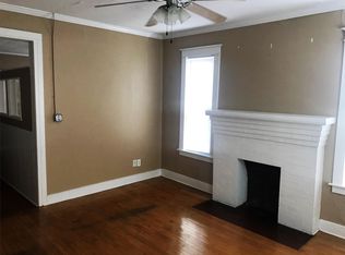 618 W Healey St APT 5, Champaign, IL 61820