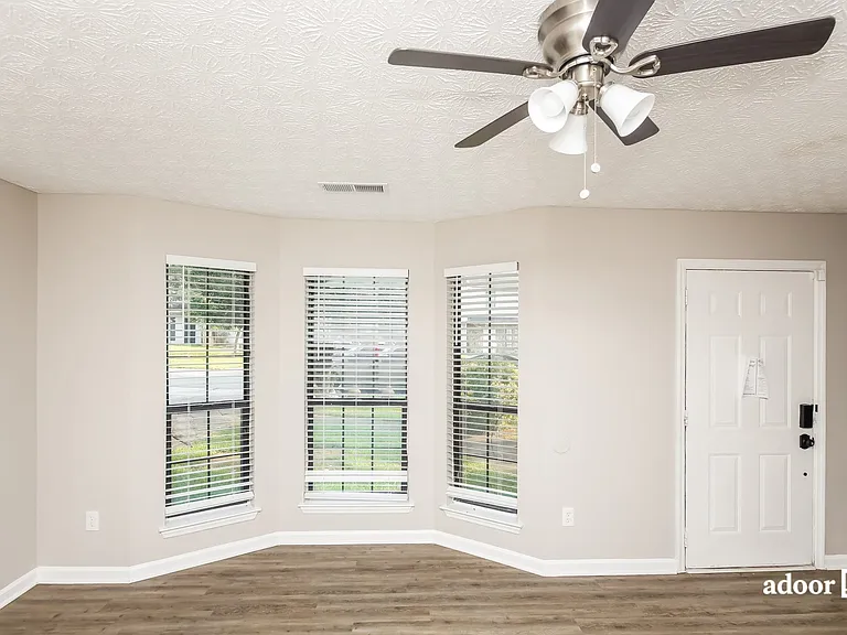 3605 Stephanie Ct — Photo 4