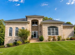 205 Woodbriar Dr, Johnson City, TN 37604